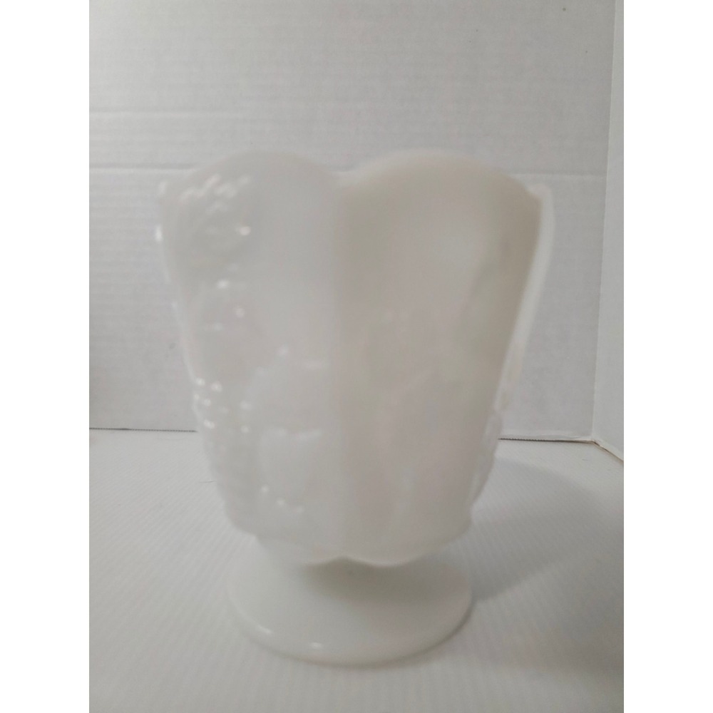 E.O. Brody M200 Milk‎ Glass Pedestal Vase Floral Planter White USA